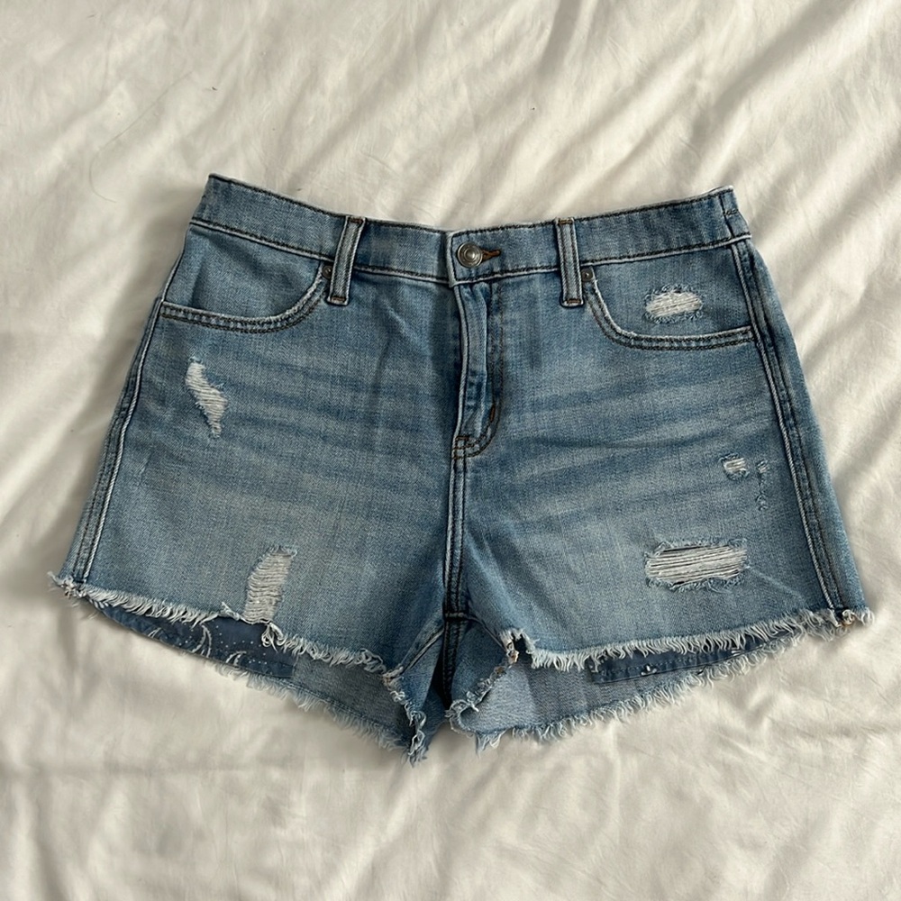 Aerie Denim shorts with stretchy waisted band in Size Small!